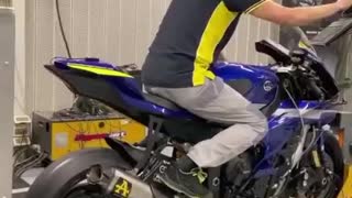 Yamaha R6