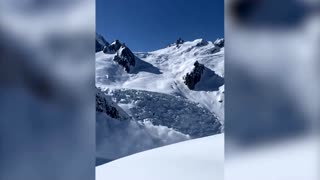 Avalanche hits French Alps near skiers