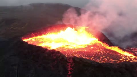 Iceland Geldingadalir Volcano August 14 video with drone