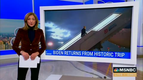 Clueless MSNBC Reporter Has NO IDEA Biden Is Falling Up The Stairs Of Air Force One RIGHT BEHIND HER