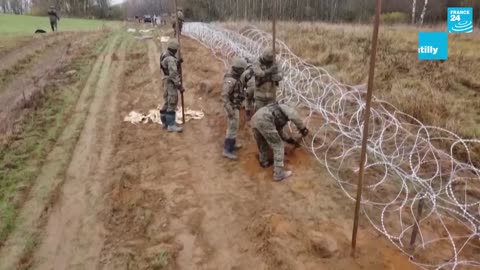 Poland builds fence amid concerns Russia could orchestrate influx of migrants • FRANCE 24 English