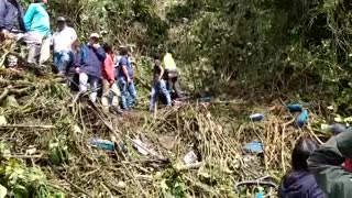 Reportan cinco personas fallecidas por accidente de bus intermunicipal en Santander