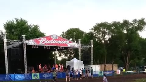 Little Kid Dancing To Highway To Hell by AC/DC