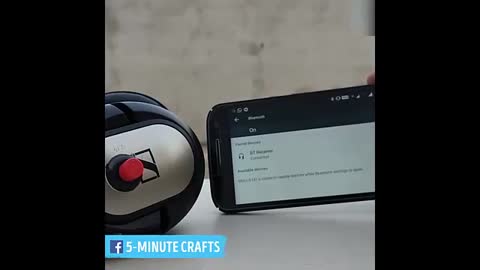 DIY wireless bluetootth headphones | 5 Minute Crafts News
