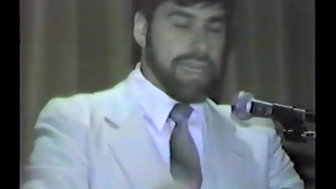 Rabbi Kahane speaks at Banquet May 15th 1984 Video 9/18