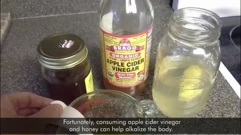 Drink Apple Cider Vinegar And Honey Water On An Empty Stomach And You'll be Amazed With The Benefits