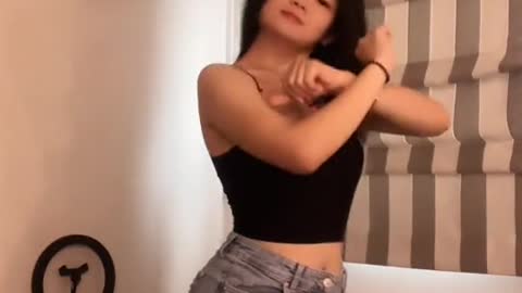 tiktok dance short video