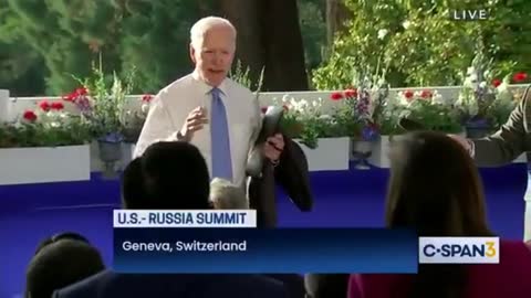 Biden snaps at CNN reporter: "What the hell..Kaitlan Collins ?, you're in the wrong business."