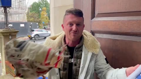 Tommy Robinson released from Jail