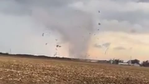 Tornado causing destruction in Wrights, Illinois 10-11-2021