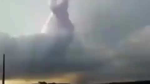 That cloud looks scary the hand of god