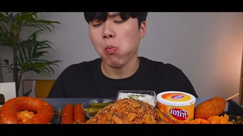 Eating asmr mackbang must watch