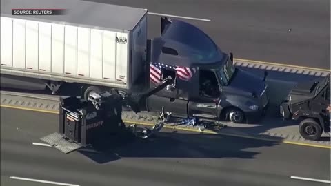 SWAT team in Texas tears open truck to arrest driver during highway standoff
