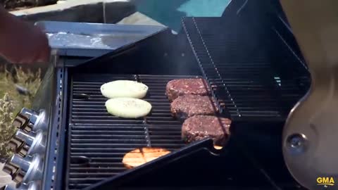 How to Cook a Perfect Burger by Gordon Ramsay