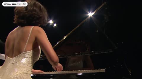 Khatia Buniatishvili - Chopin - Piano Concerto No. 1