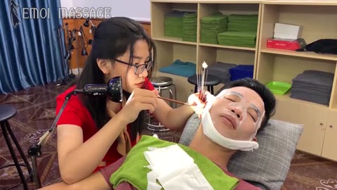 Hai Phong Que Huong Barbershops Cute Girl's Shaving Makes My Heart Beat Faster