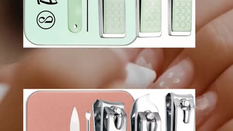 Care Your Beautiful Nail With 5-Piece Nail Care Set in a Stylish Tin Box