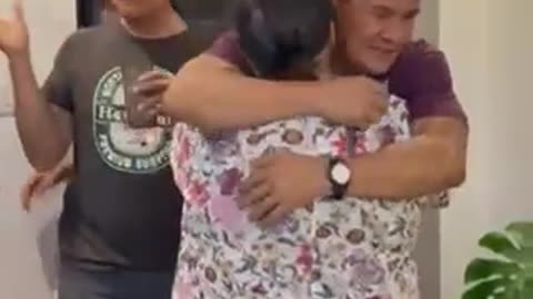 Priceless Reaction At Family Reunion