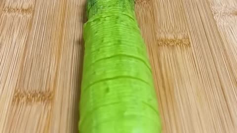 Cutting cucumbers with rush e ASMR