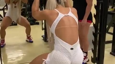 Girls at Gym funny video