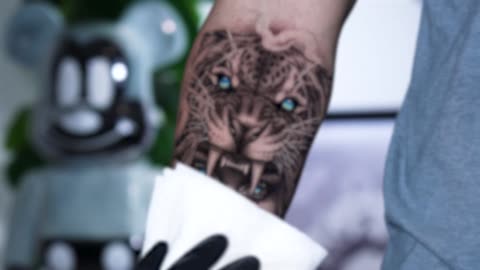 LEOPARD HEADDRESS TATTOO | TIMELAPSE | 3RL