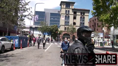 Aug 5 2018 Berkeley 1.1 Antifa 'Get the fuck back. Cops aren't here. They won't help you.'