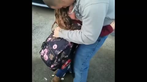 MOST EMOTIONAL SOLDIER RETURN HOME