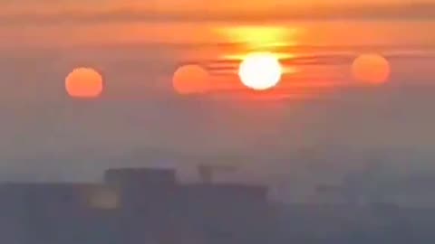 4suns.mp4 ~ Sundogs Weird in the sky Skinwalker Creepy Sightings Supernatural Unexplained Paranormal