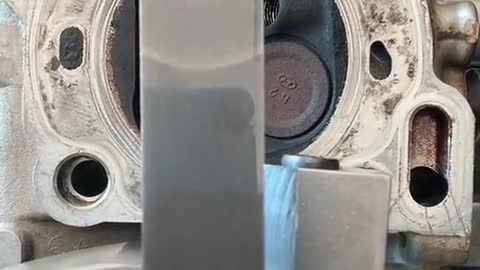 Cylinder head leveling cylinder block leveling and milling cylinder block