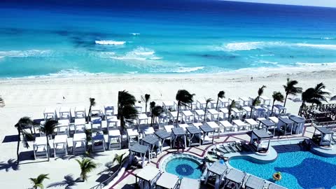 Cancun, The fantastic Caribbean.