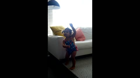 Toddler dances to 'Watch Me Whip / Nae Nae'