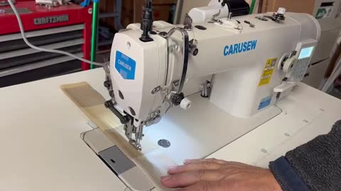 The CARUSEW 8752 sewing at slow speed.