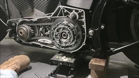 INSTALLING CLUTCH SOFTAIL TWIN CAM 88