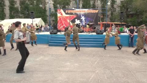 Dance Happy Victory Day!