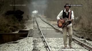 Darius Rucker's new album, ‘Carolyn’s Boy,’ is a tribute to his late mother