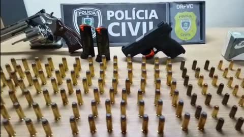 MULHER É PRESA NA RODOVIÁRIA DE JOÃO PESSOA COM ARMAS E MUNIÇÕES QUE LEVARIA PARA O RJ