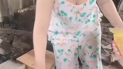 Hot Mom Cooking
