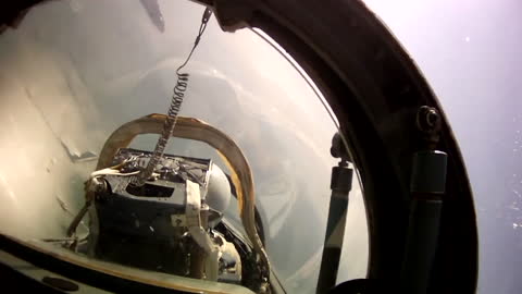 Bright and relaxing aerobatic team flight! Air-to-air video view from the eyes of pilot!