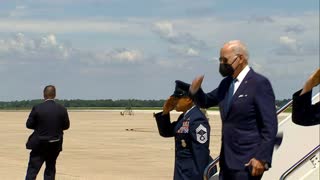 Biden Lands at JBA Following Vacation