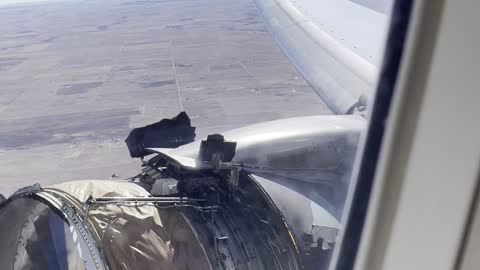 Engine Falls Apart Before Airplane Passengers Eyes