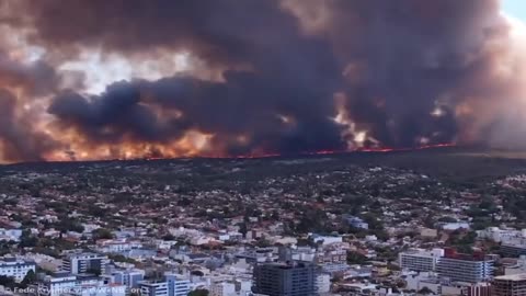 Argentina Evacuation: Insane Footage Shows Fast-Moving Wildfire Approaching Villa Carlos Paz