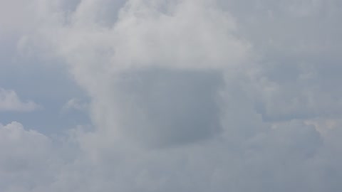 Borg? Giant Square Cube 'UFO'? Cloud Over a Florida Beach!
