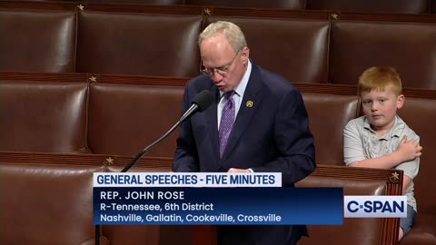 Caption this kid in on the U.S. House Floor.