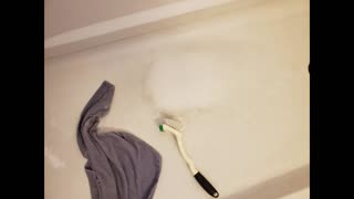 super easy shower floor cleaning method !