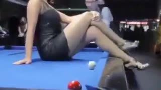 The master of billiards shows