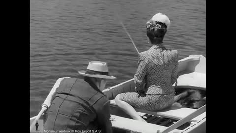 Charlie Chaplin & Martha Raye - Rowboat Scene (Monsieur Verdoux)