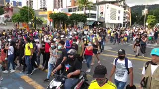 Video: Avanzan las marchas de este jueves en Bucaramanga 2