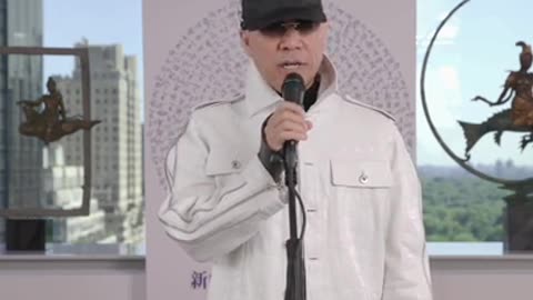 Mr. Miles Guo recited a poem at the Second Anniversary Celebration of NFSC in 2022 - "To the CCP"