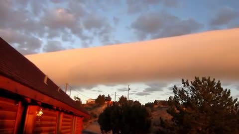 Tube cloud rolls over Texas