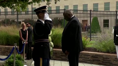 Austin honors victims of 9/11 attack on Pentagon